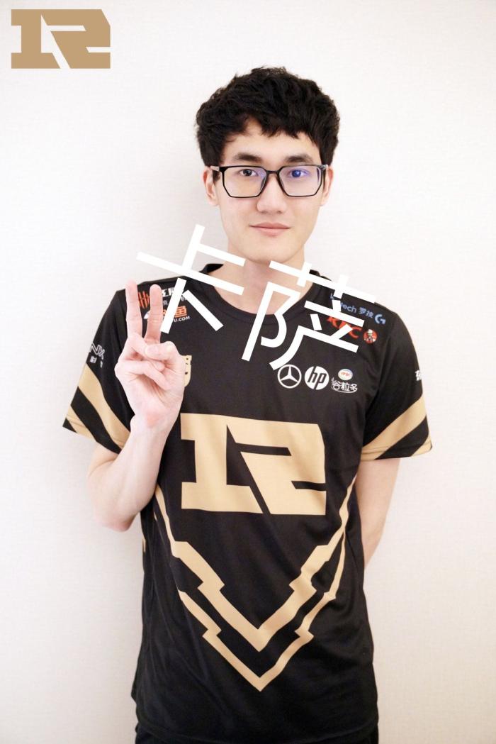 通过不断的 通过不断的